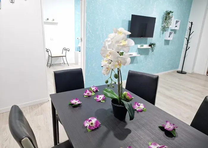 Prázdninový dům 301, 2 Bedrooms, Near Playa De Americas & Free Wifi