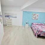 度假居 301, 2 Bedrooms, Near Playa De Americas & Free Wifi *