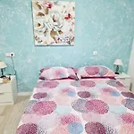 301, 2 Bedrooms, Near Playa De Americas & Free Wifi بيت للعطل