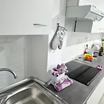 بيت للعطل 301, 2 Bedrooms, Near Playa De Americas & Free Wifi *