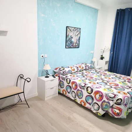 301, 2 Bedrooms, Near Playa De Americas & Free Wifi * 美洲海滩