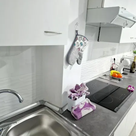 בית נופש 301, 2 Bedrooms, Near Playa De Americas & Free Wifi *
