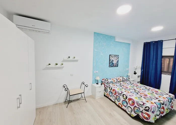 301, 2 Bedrooms, Near Playa De Americas & Free Wifi * Playa de las Américas