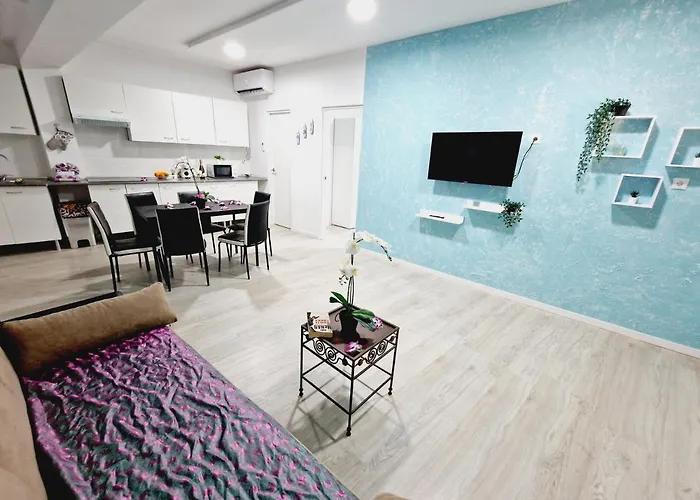 Nyaraló 301, 2 Bedrooms, Near Playa De Americas & Free Wifi Playa de las Américas