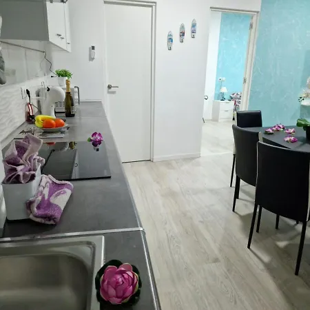 301, 2 Bedrooms, Near Playa De Americas & Free Wifi Σπίτι διακοπών Πλάγια ντε λας Αμέρικας