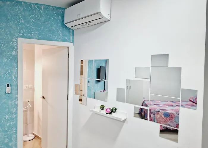 301, 2 Bedrooms, Near Playa De Americas & Free Wifi 플라야데라스아메리카스